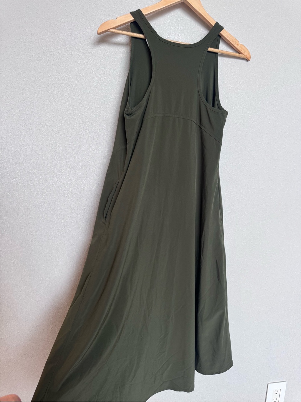 Athleta Presidio Traveler Maxi Dress in Olive size XSPetite - Picture 9 of 12